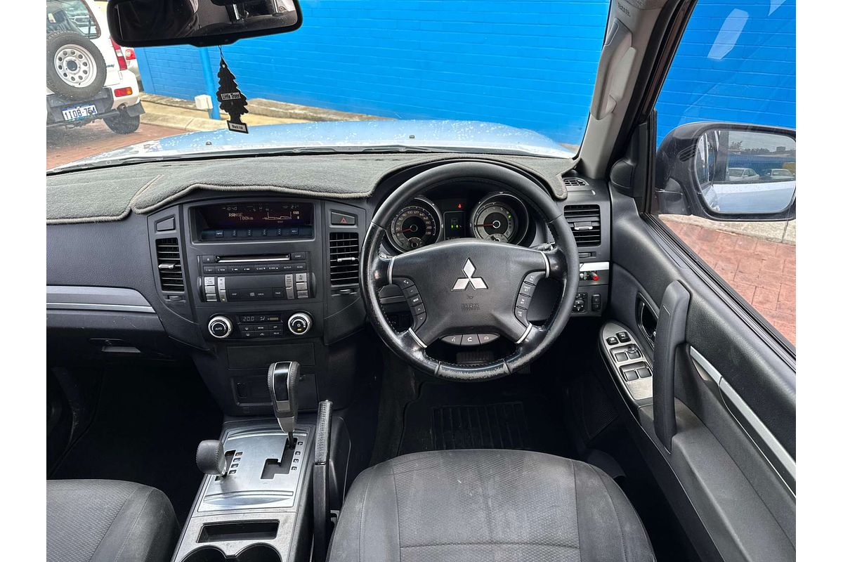 2011 Mitsubishi Pajero GLS NT