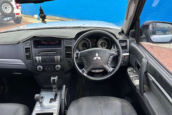2011 Mitsubishi Pajero GLS NT