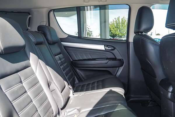 2017 Isuzu MU-X LS-T