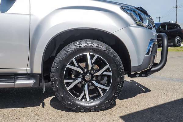 2017 Isuzu MU-X LS-T
