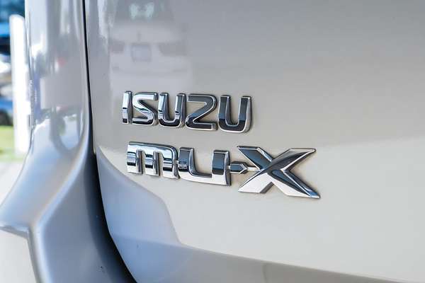 2017 Isuzu MU-X LS-T