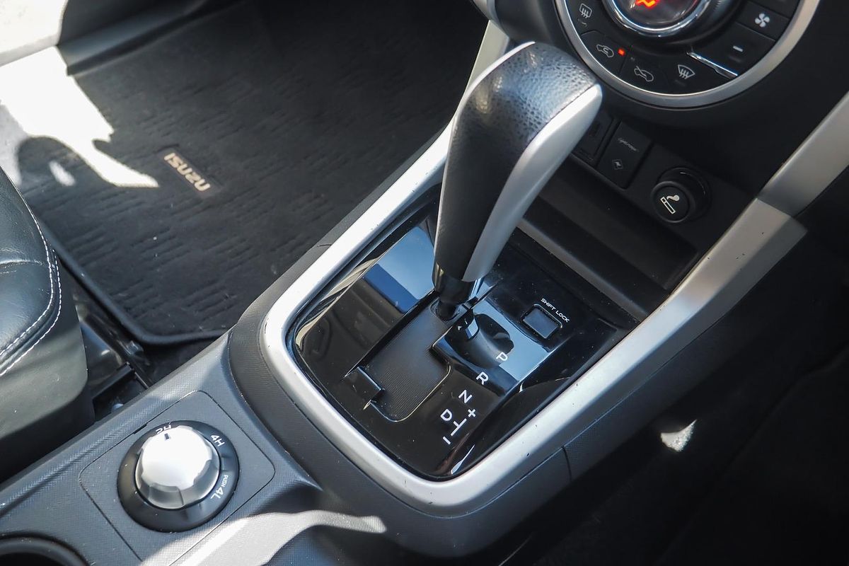 2017 Isuzu MU-X LS-T