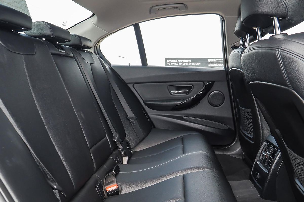 2014 BMW 3 Series 316i F30