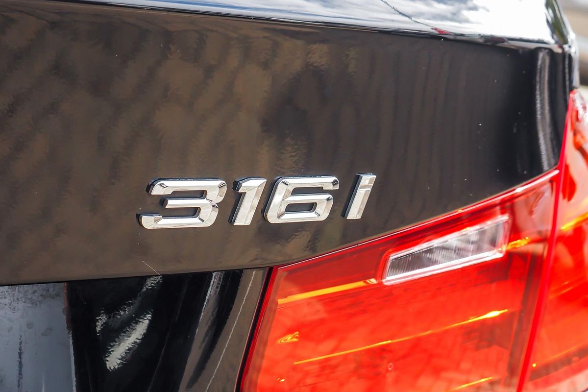 2014 BMW 3 Series 316i F30