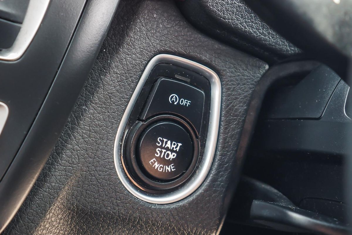 2014 BMW 3 Series 316i F30