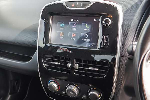 2015 Renault Clio Expression IV B98