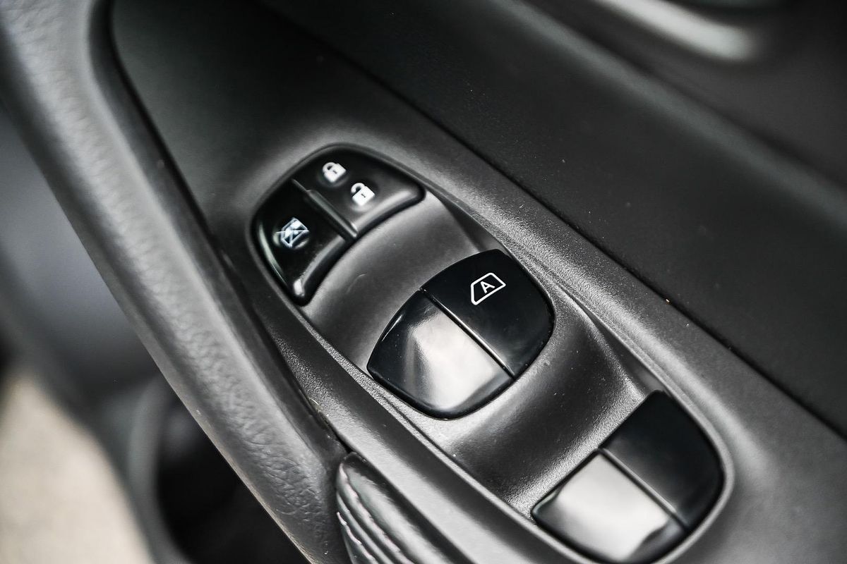 2015 Nissan X-TRAIL ST-L T32