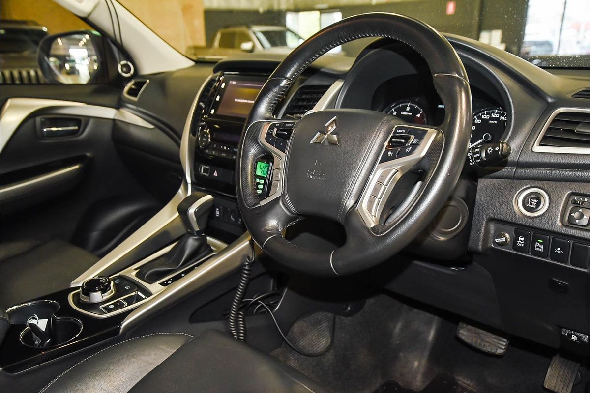 2017 Mitsubishi Pajero Sport Exceed QE