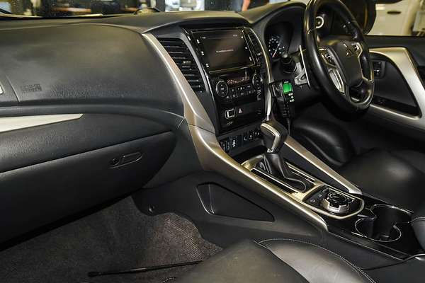 2017 Mitsubishi Pajero Sport Exceed QE
