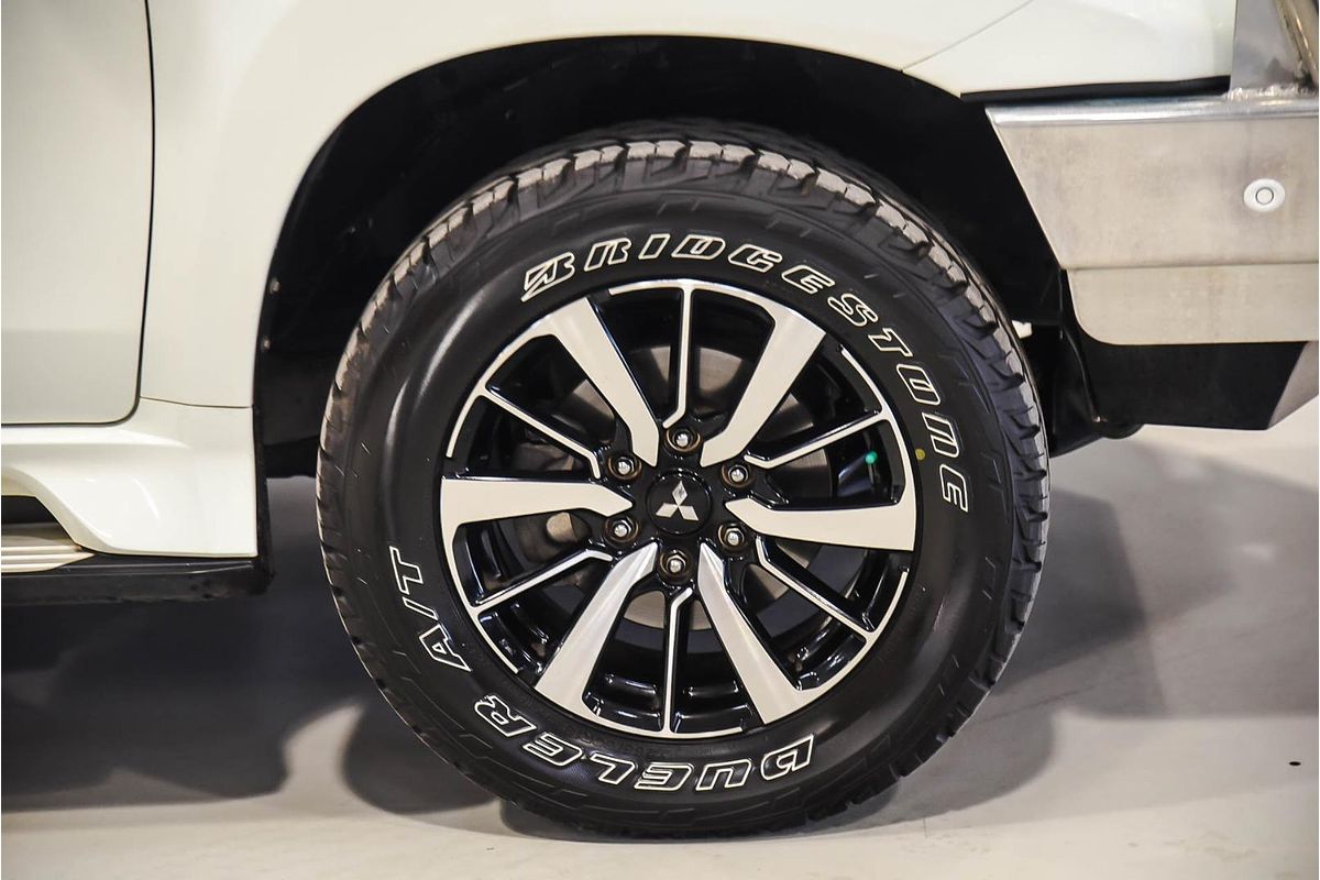 2017 Mitsubishi Pajero Sport Exceed QE