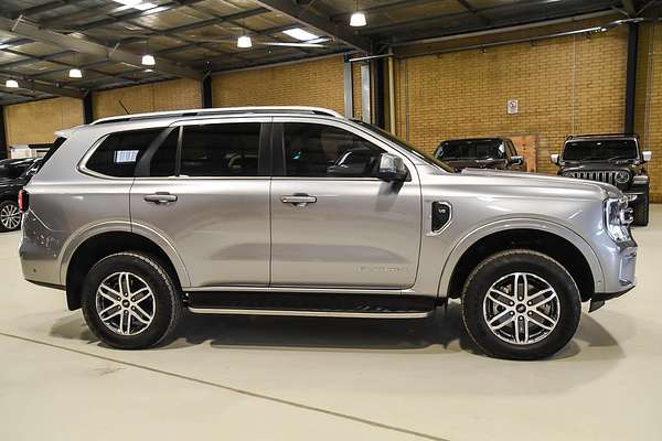 2023 Ford Everest Platinum