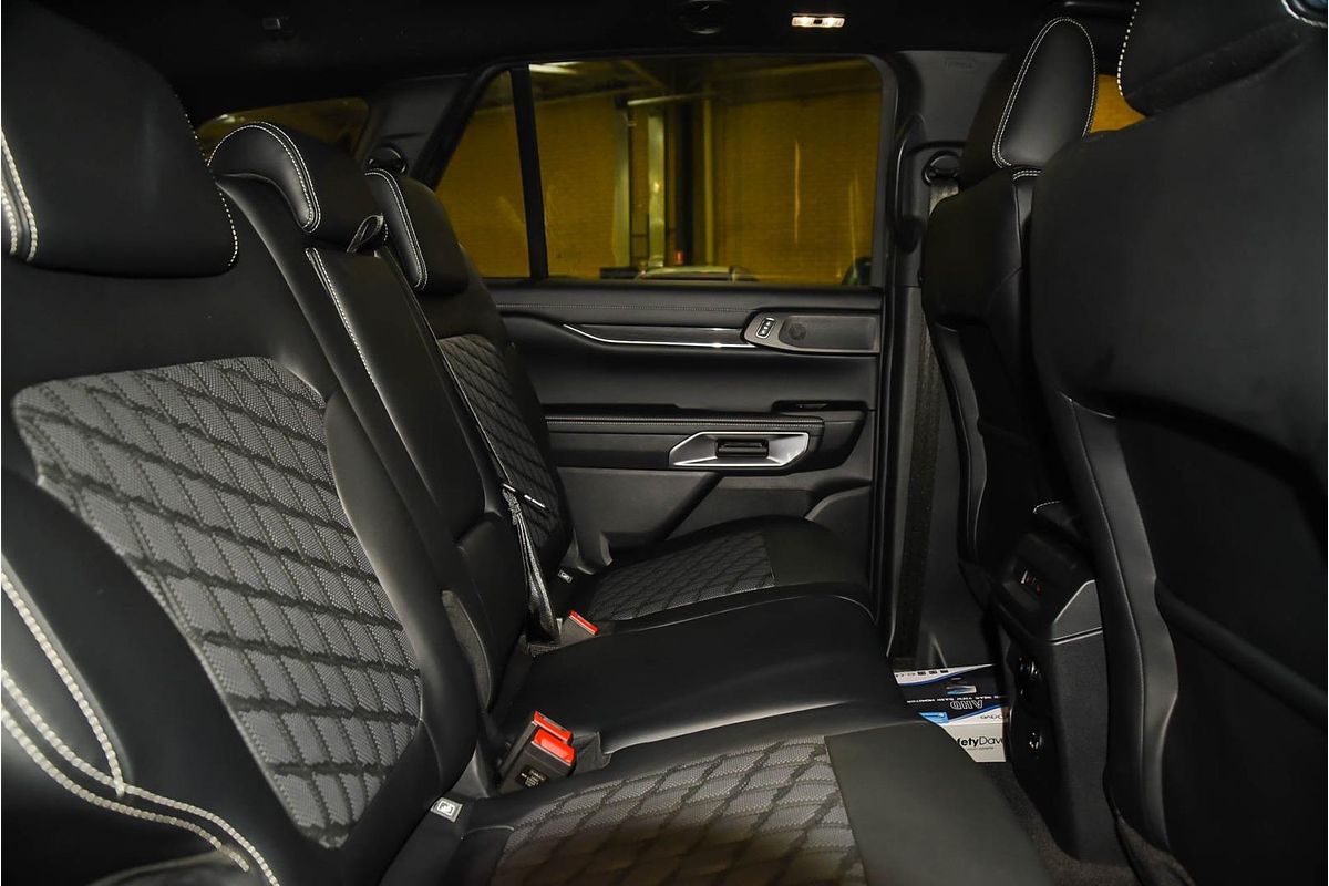 2023 Ford Everest Platinum