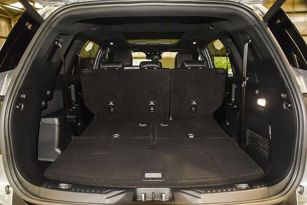 2023 Ford Everest Platinum