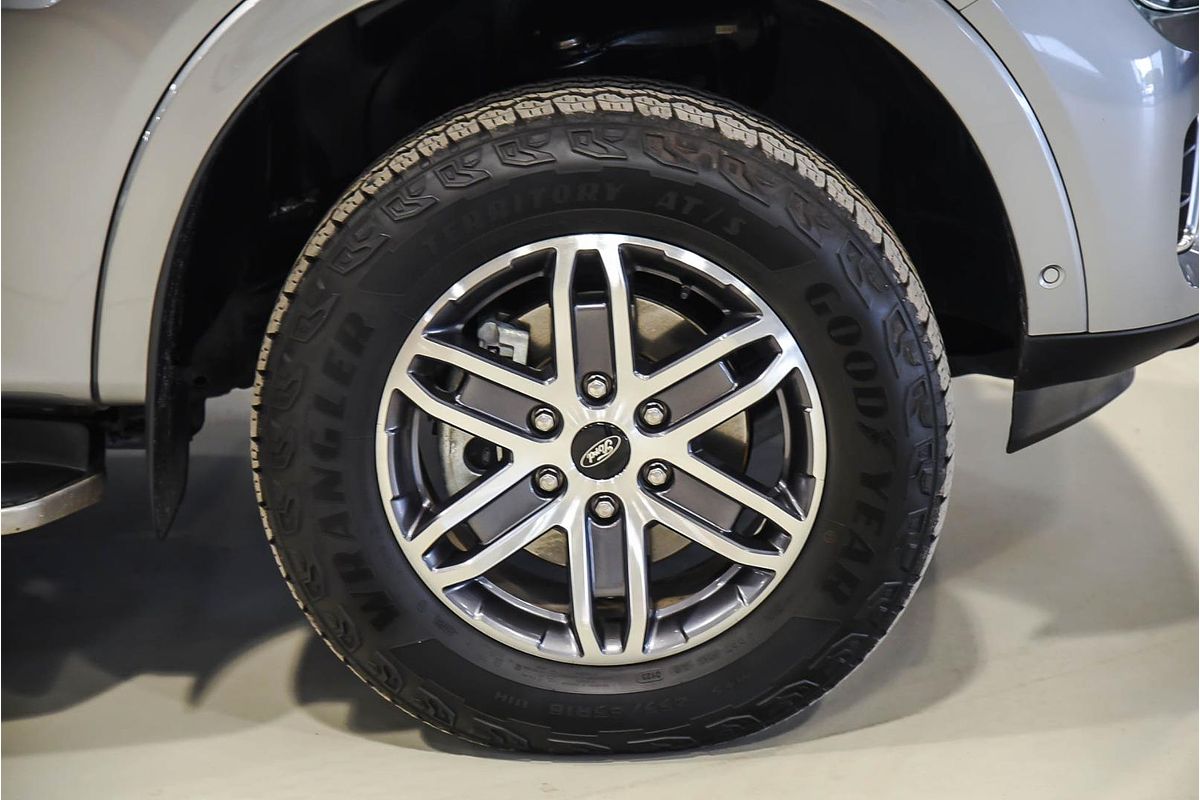 2023 Ford Everest Platinum