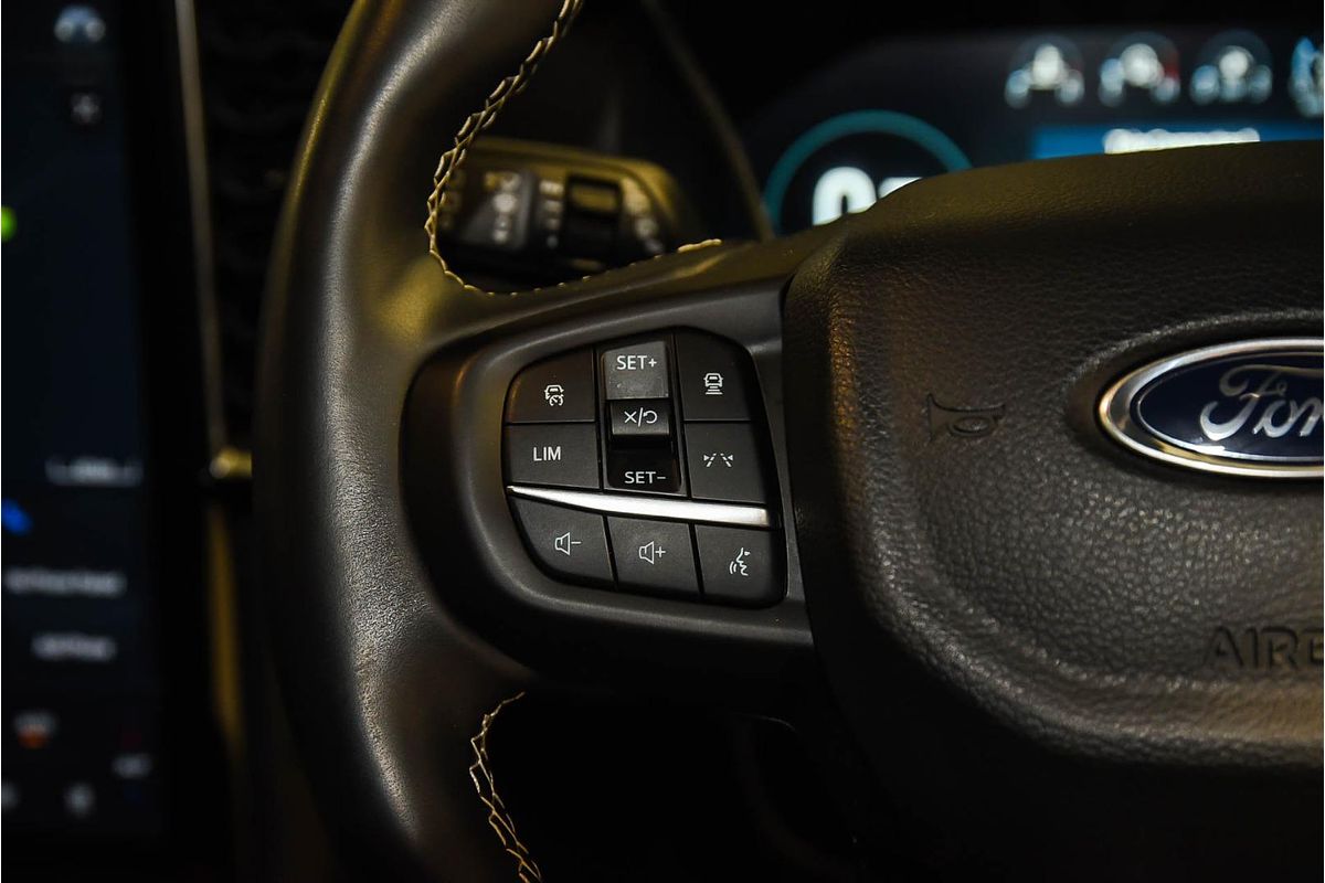 2023 Ford Everest Platinum