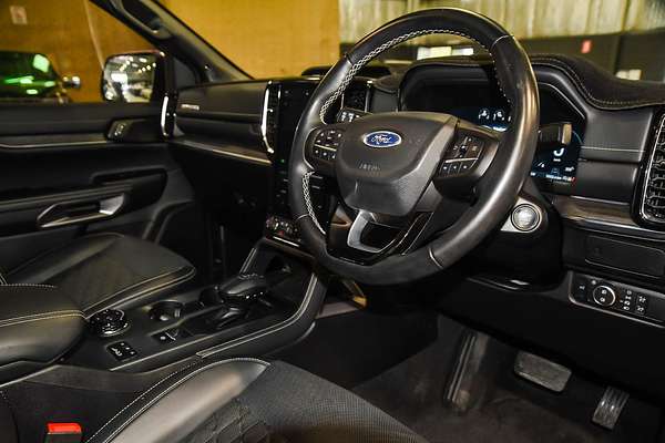 2023 Ford Everest Platinum