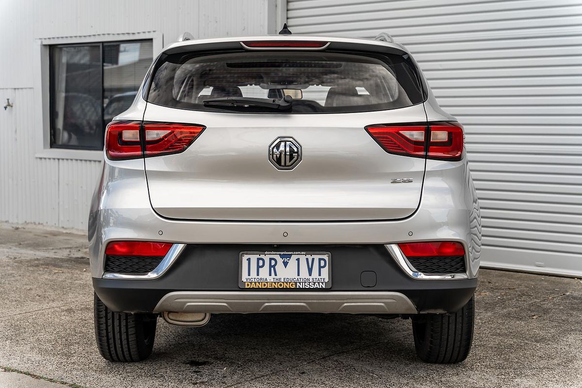 2018 MG ZS Essence AZS1