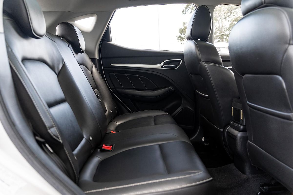 2018 MG ZS Essence AZS1