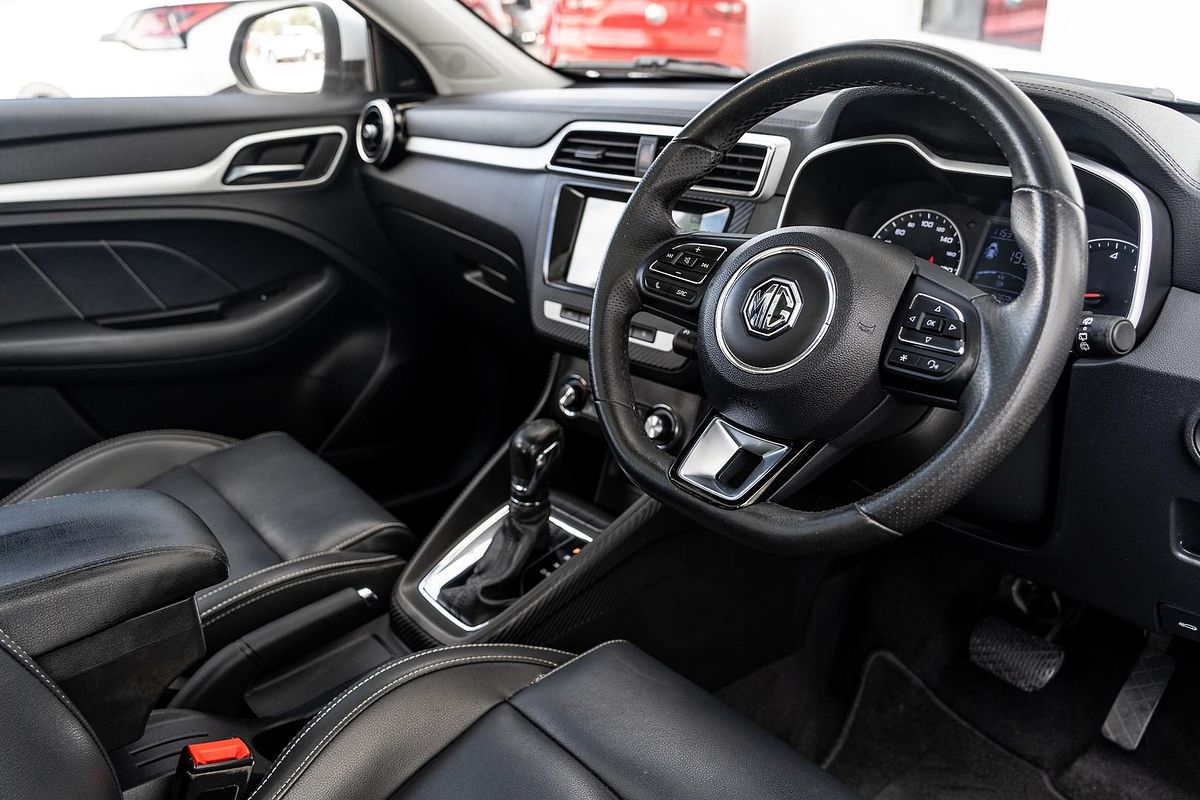 2018 MG ZS Essence AZS1