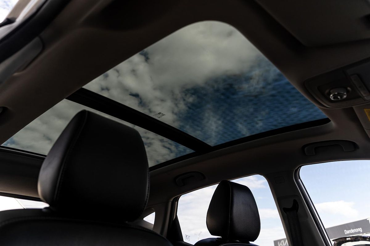 2018 MG ZS Essence AZS1