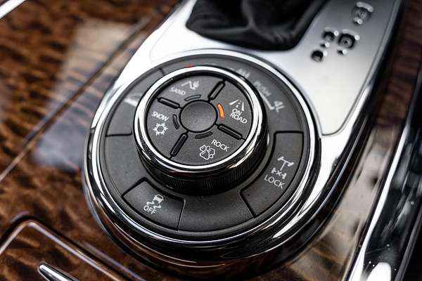 2023 Nissan Patrol Ti-L Y62