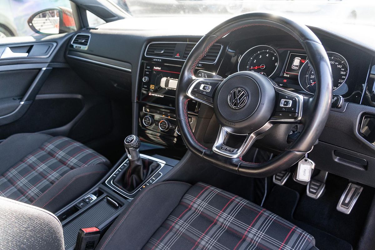 2018 Volkswagen Golf GTI Original 7.5