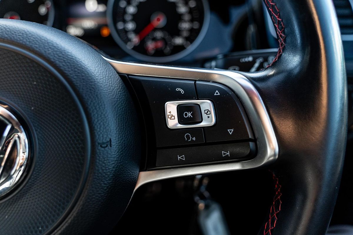 2018 Volkswagen Golf GTI Original 7.5