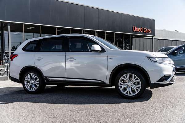 2021 Mitsubishi Outlander ES ZL