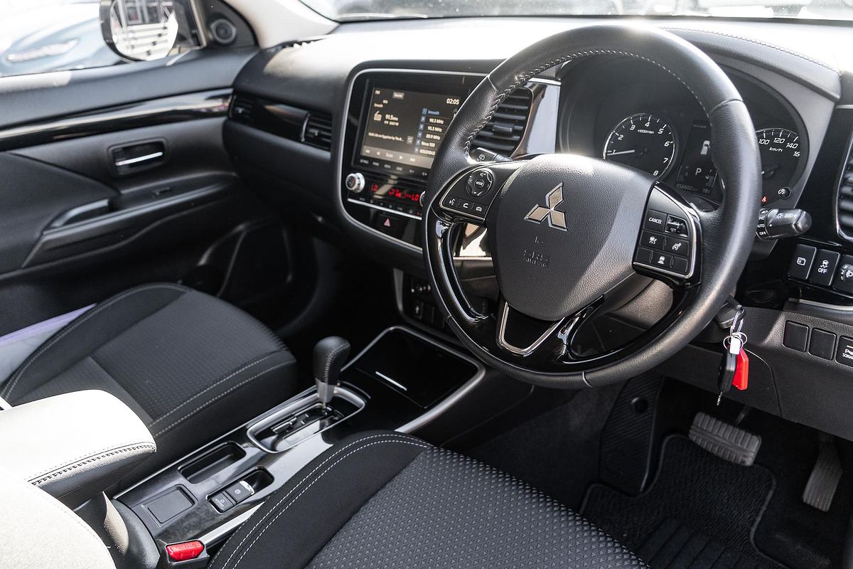 2021 Mitsubishi Outlander ES ZL