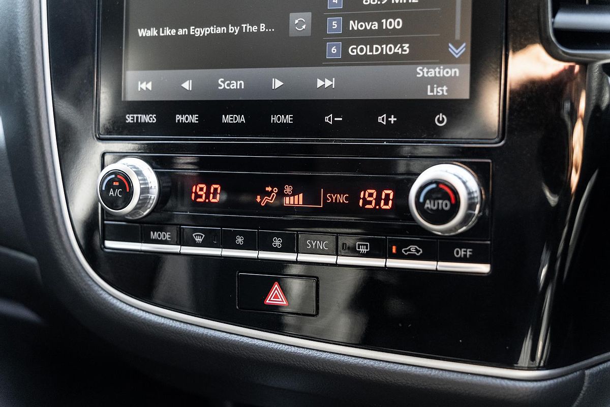 2021 Mitsubishi Outlander ES ZL