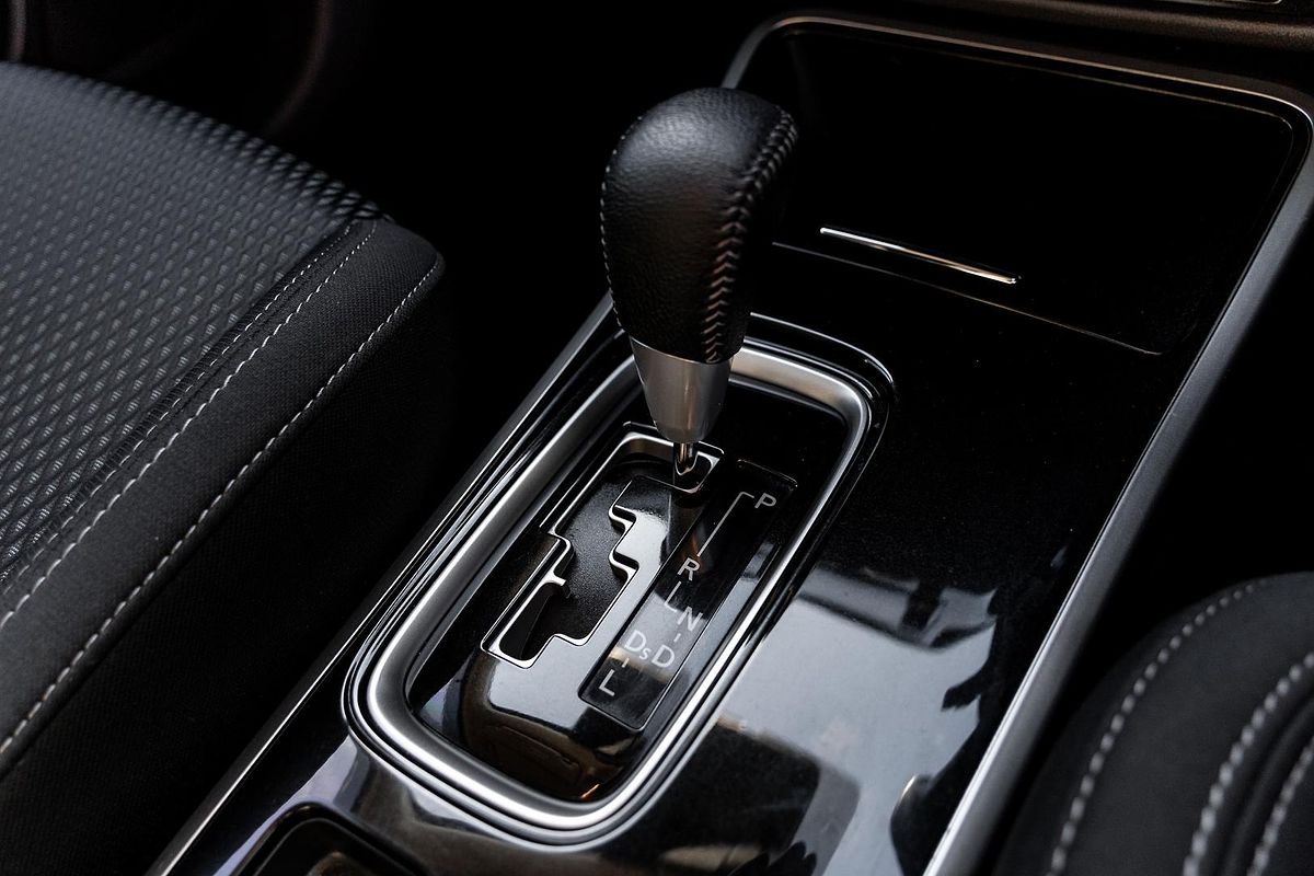 2021 Mitsubishi Outlander ES ZL