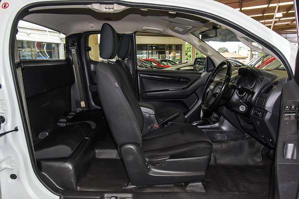 2018 Isuzu D-MAX SX High Ride Rear Wheel Drive