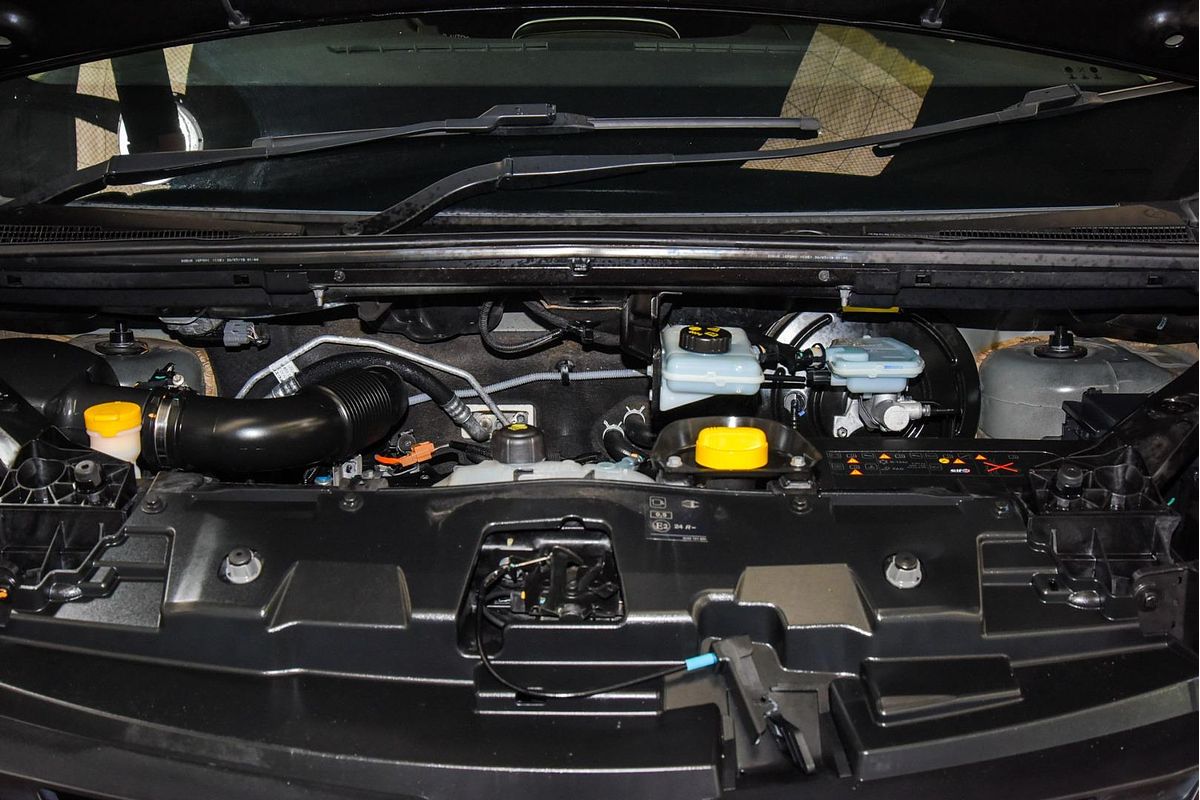 2019 Renault Trafic Premium 103kW X82 LWB