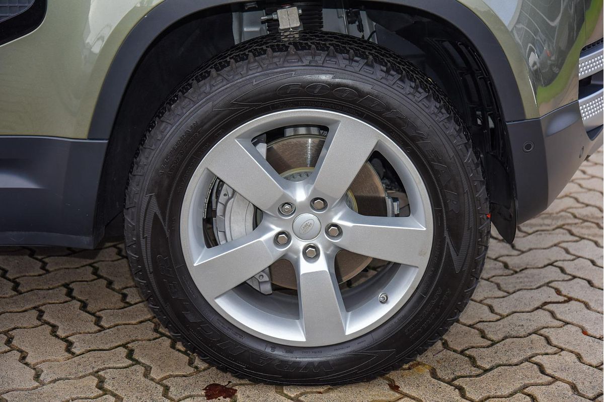 2021 Land Rover Defender 110 D300 HSE L663