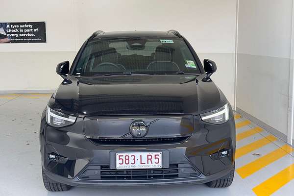 2024 Volvo EX40 Black Edition