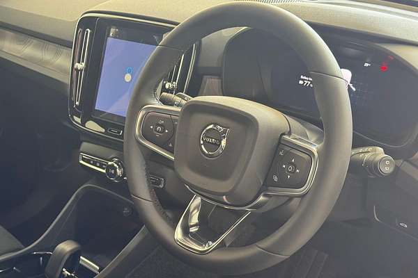 2024 Volvo EX40 Black Edition