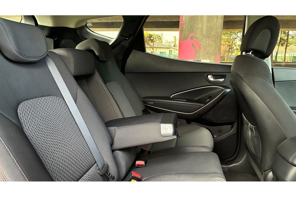 2016 Hyundai Santa Fe Active DM3 Series II
