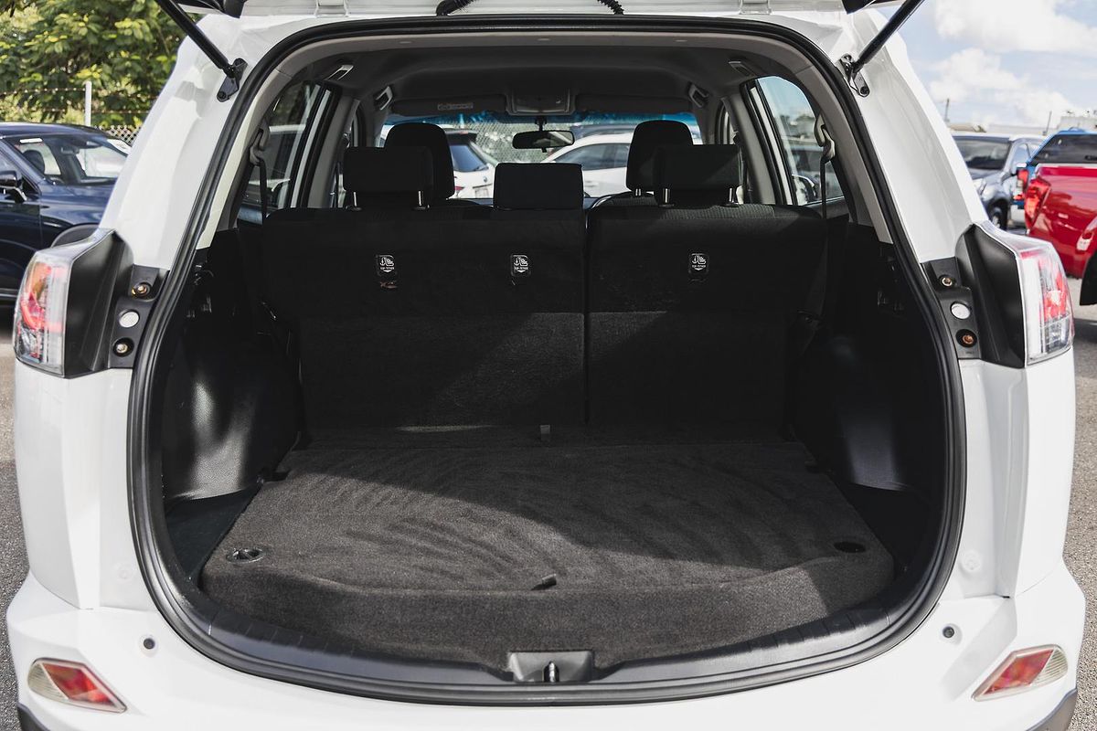 2017 Toyota RAV4 GX ASA44R