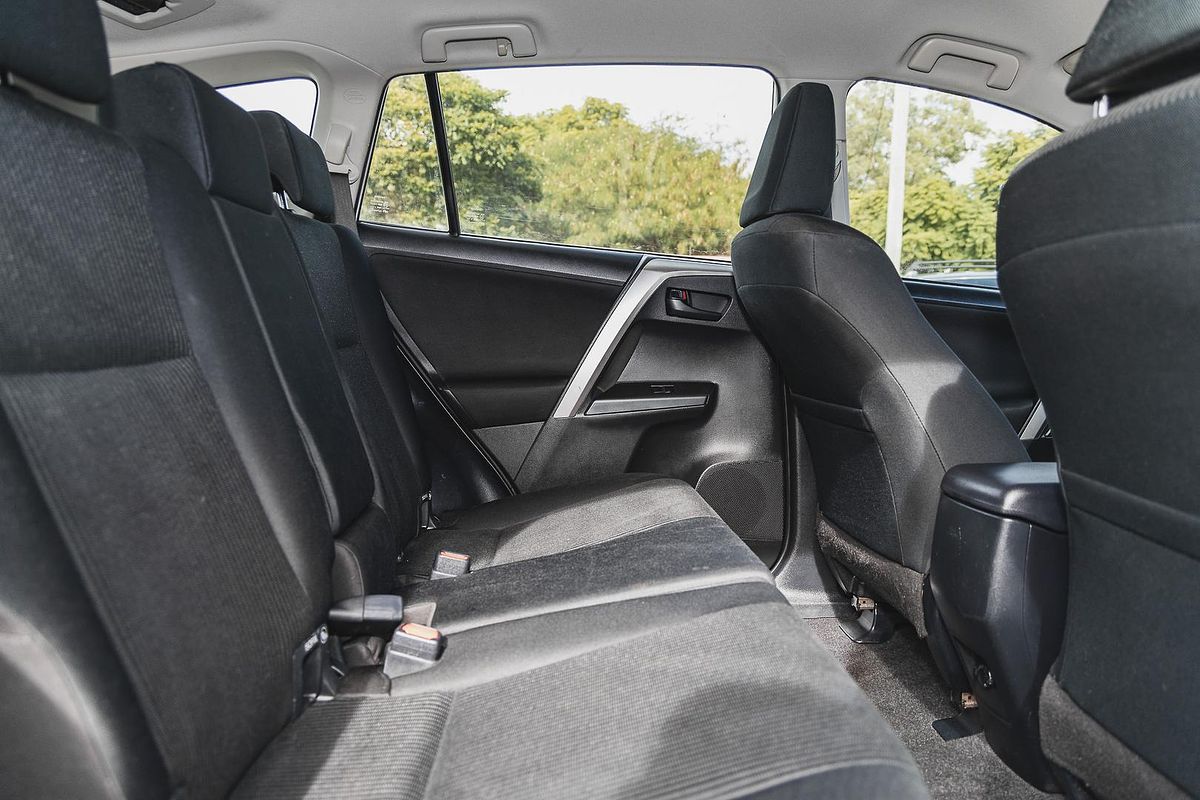2017 Toyota RAV4 GX ASA44R