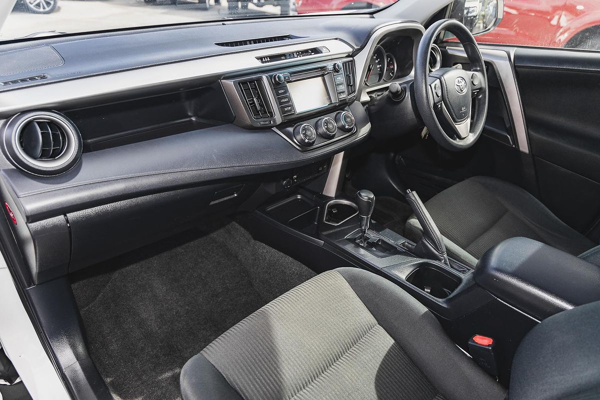 2017 Toyota RAV4 GX ASA44R