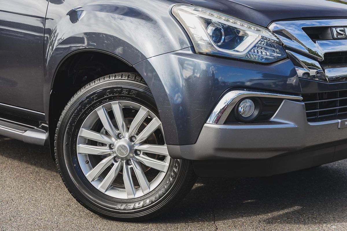 2017 Isuzu MU-X LS-T