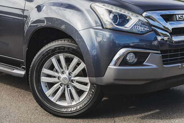 2017 Isuzu MU-X LS-T