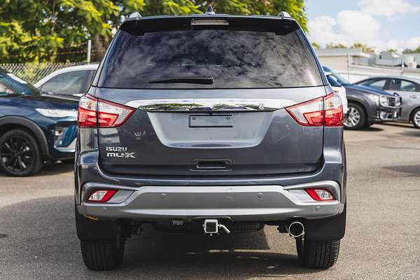 2017 Isuzu MU-X LS-T