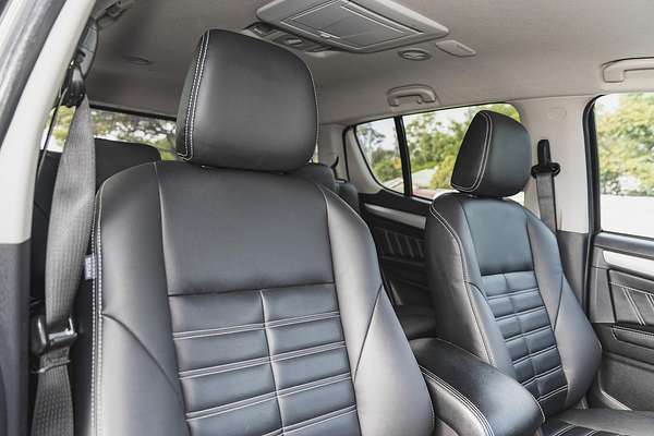 2017 Isuzu MU-X LS-T