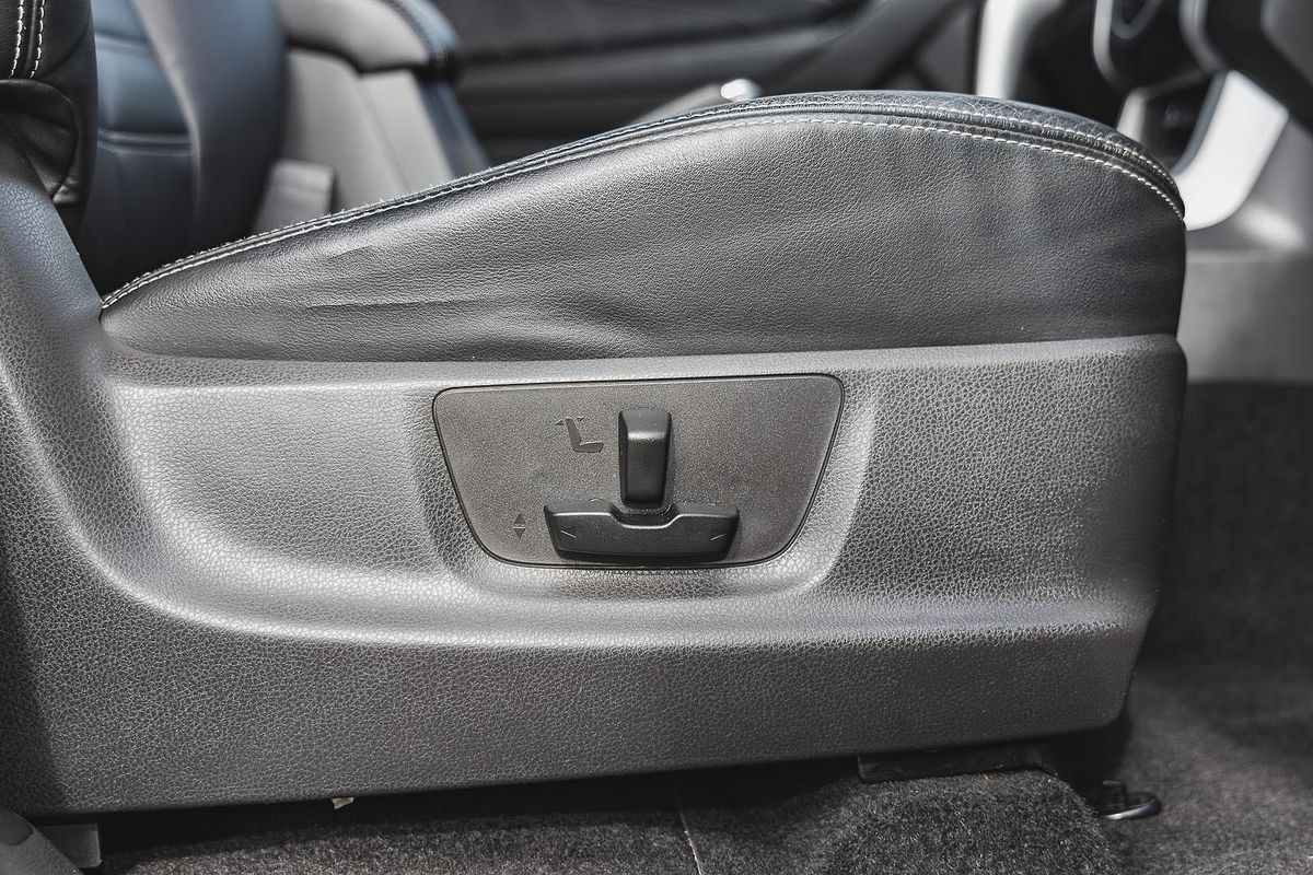 2017 Isuzu MU-X LS-T
