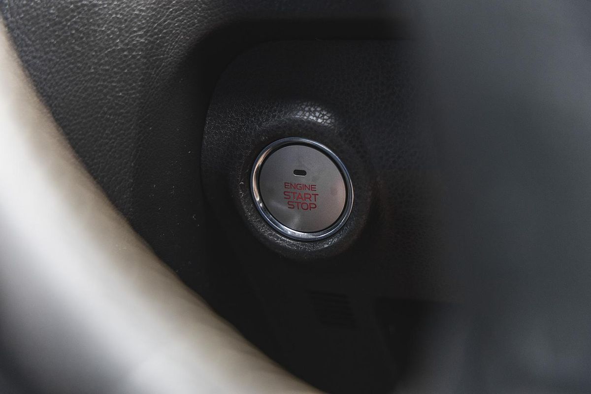 2017 Isuzu MU-X LS-T
