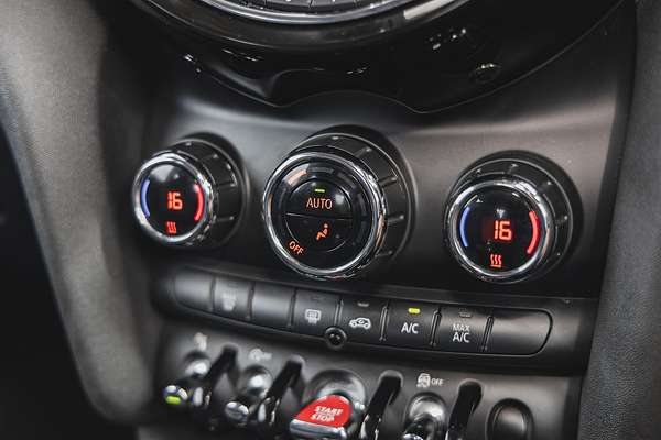 2020 MINI Hatch Cooper F55 LCI