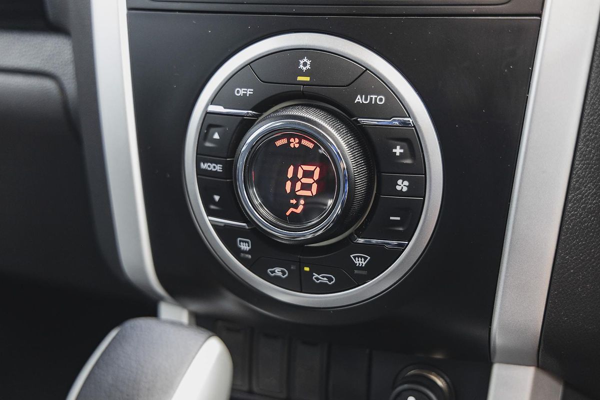 2017 Isuzu MU-X LS-T