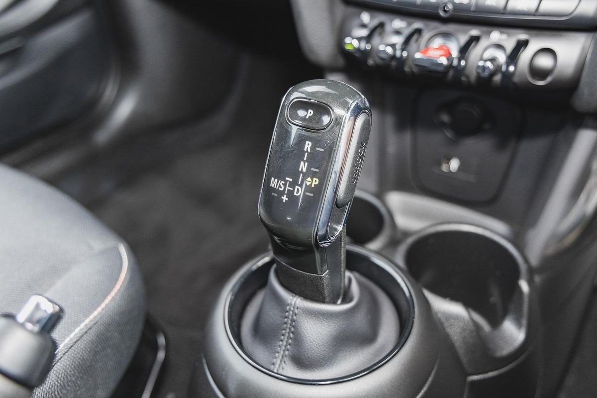 2020 MINI Hatch Cooper F55 LCI