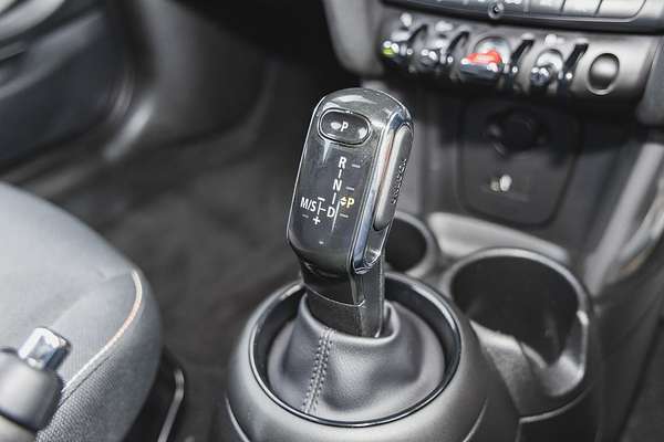 2020 MINI Hatch Cooper F55 LCI